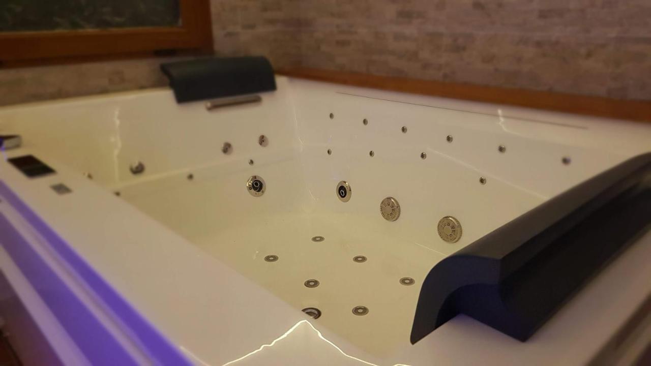 Villa Camilla - Tiny - Exclusive Pool Lucques Extérieur photo